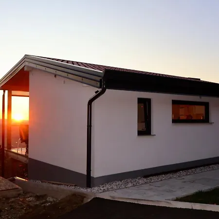 Dama Lux, House With A Magnificent View Sempas