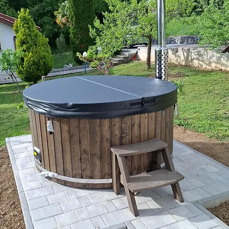 Dama Lux, House With A Magnificent View Sempas
